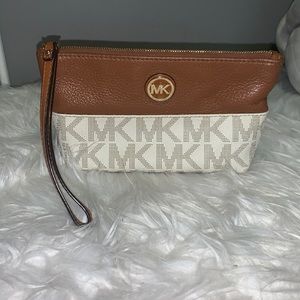 Michael Kors cosmetic bag